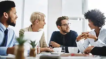 Equipe RH qui recrute en alternance