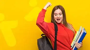 Etudiante heureuse de connaitre le salaire quelle aura avec son BTS en alternance