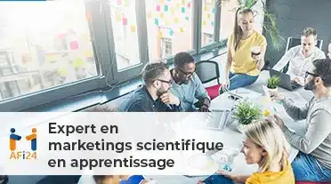 Groupe de professionnel du marketing discutant sur leur prochaine Direction artistique