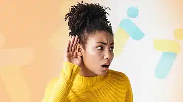 étudiante écoutant attentivement les conseils pour trouver une alternance en master