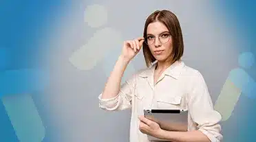 étudiante sérieuse bien consciente de l'implication des besoin du marché sur le choix de formation