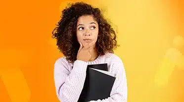 étudiante se posant la questions de critère influençant la durée de l'alternance