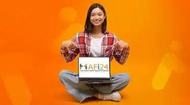 Jeune étudiante heureuse de connaitre tous les prérequis pour toucher le chômage après son alternance