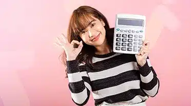 Etudiante sereine elle as calculé le montant de ses impôts en alternance