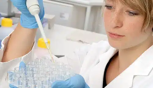 Formation Master Chimie Contrôle et Qualité en alternance avec CY Tech Cergy
