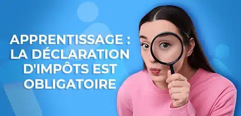 étudiante observant à la loupe ses obligation de déclaration d'impôts