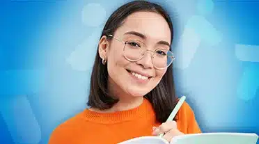 étudiante notant tous les bénéfice de l'apprentissage en licence