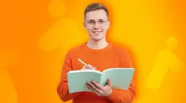 apprentis notant les infos sur comment avoir sa carte étudiants des métiers