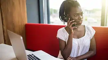 responsable RH contactant AFi24 pour savoir quoi anticiper sur la paye d'un apprenti