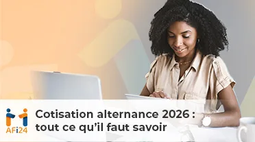 responsable RH calculant les coûts de l'apprentissage en 2026