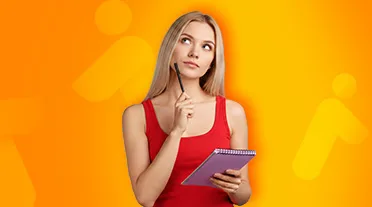 étudiante se posant des questions sur comment choisir sa formation en alternance sur Paris
