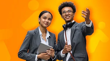 2 étudiants heureux car ils ont le même maître d'apprentissage